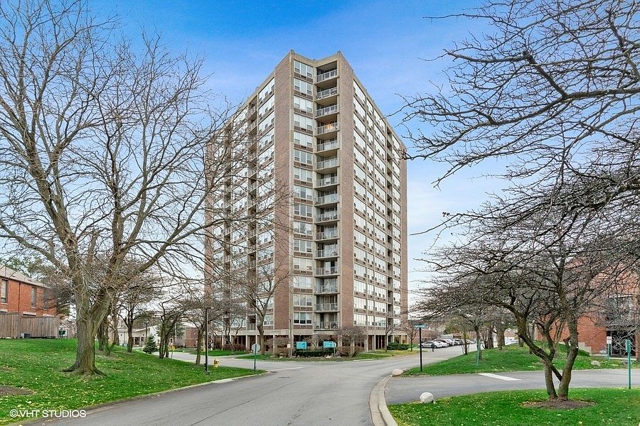 1st image of 3925 Triumvera Dr APT 15D