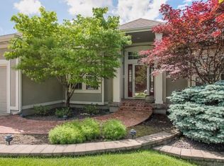 3120 SW Shrout Creek Dr, Blue Springs, MO 64015