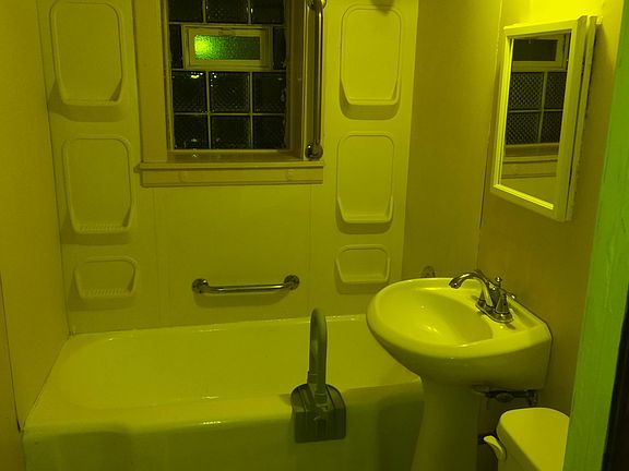 3rd image of 4708 W Gladys Ave #B
