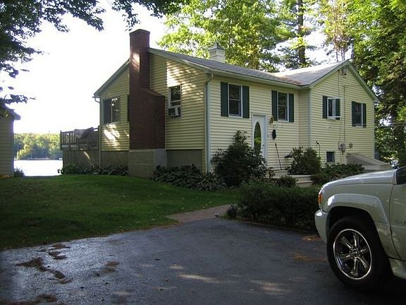  House from driveway