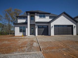 8701 W Feathered Nest Run, Bentonville, AR 72713