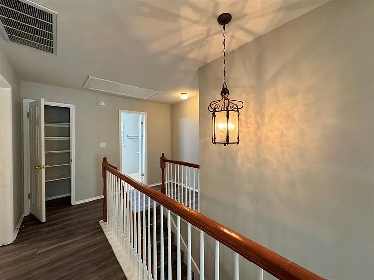 2311 Portwood Bend Cv — Photo 29