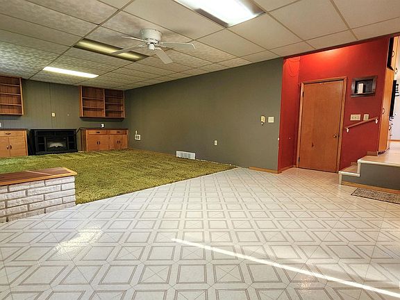 4th image of 306 W College St
