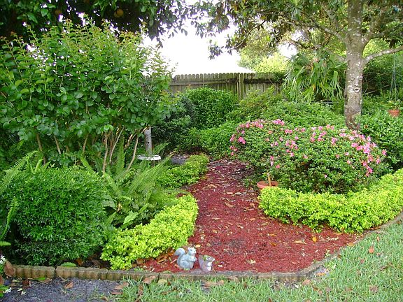 3rd image of 2067 N Hyde Dr