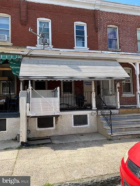 633 Kohn St photo 1