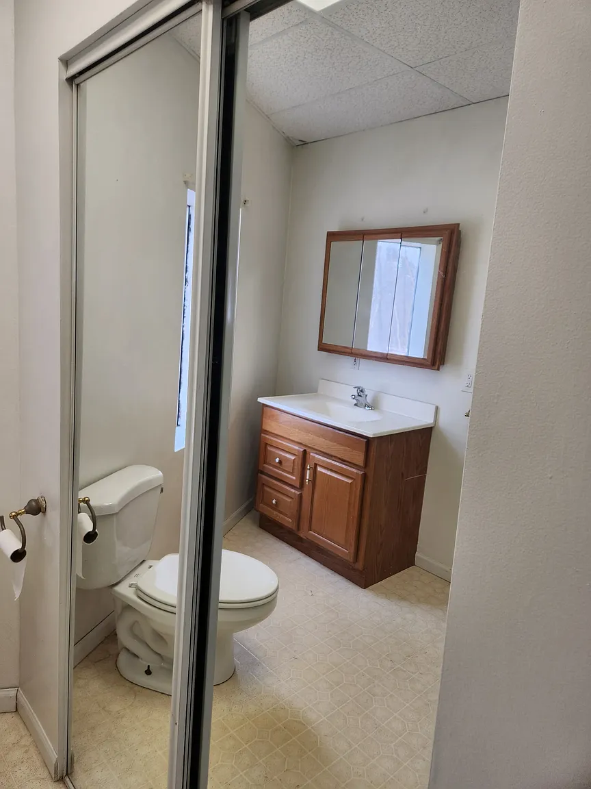 203 Hazel St photo 1