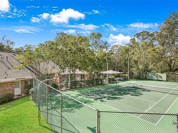 4th image of 120 Riverwood Dr