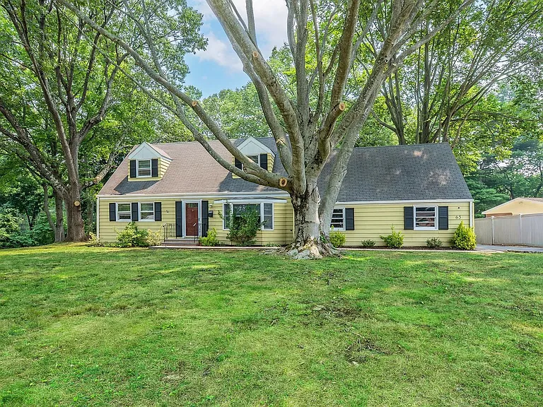 65 Beechwood Dr — Photo 20