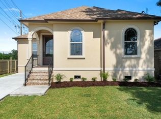 4983 Redwood St, New Orleans, LA 70127