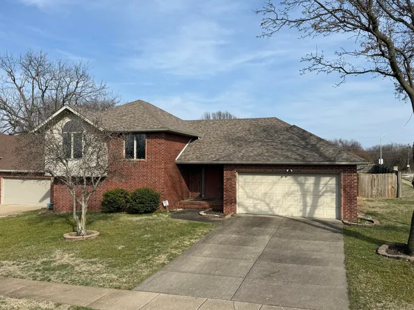 3444 S Briarwood Court, Springfield, MO 65807