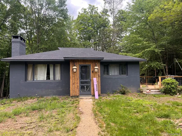 2446 Ulster Heights Road, Woodbourne, NY 12788