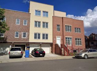 825 S Campbell Ave APT 3, Chicago, IL 60612