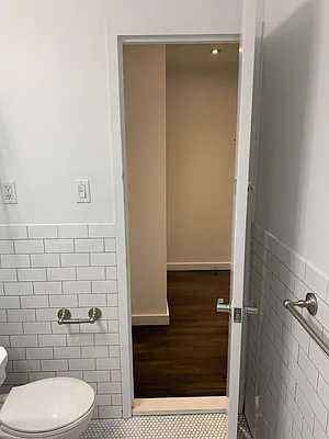 Rented by Owner | media 37