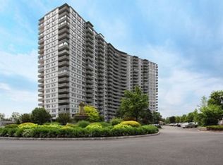 2000 Linwood Ave APT 5Y, Fort Lee, NJ 07024