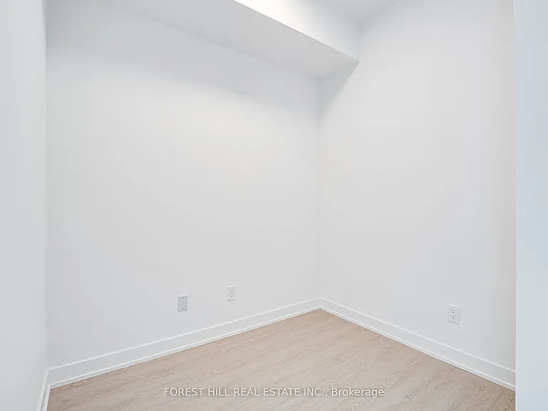 8188 Yonge St #202 — Photo 9