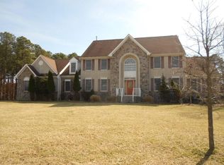 8 Saint James St, Monroe Township, NJ 08831