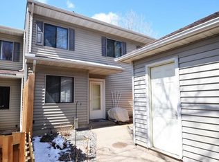 225 Bridlewood Dr, Saint Paul, MN 55119