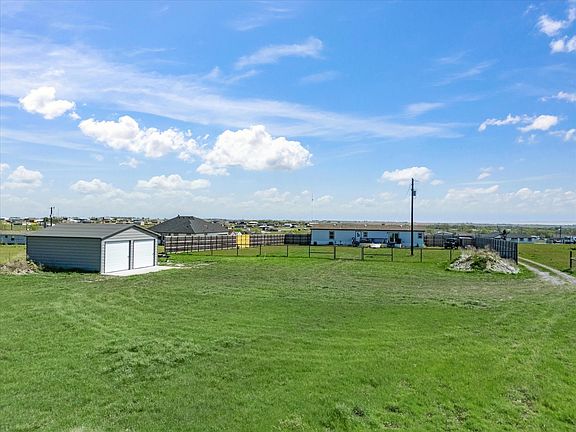 2nd image of 341 Mesa Rdg