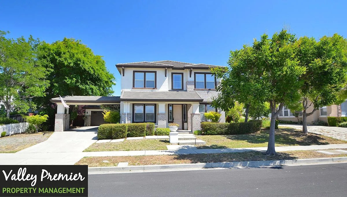 80 Alden Ln photo 1