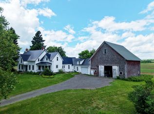 571 Smyrna St, Houlton, ME 04730