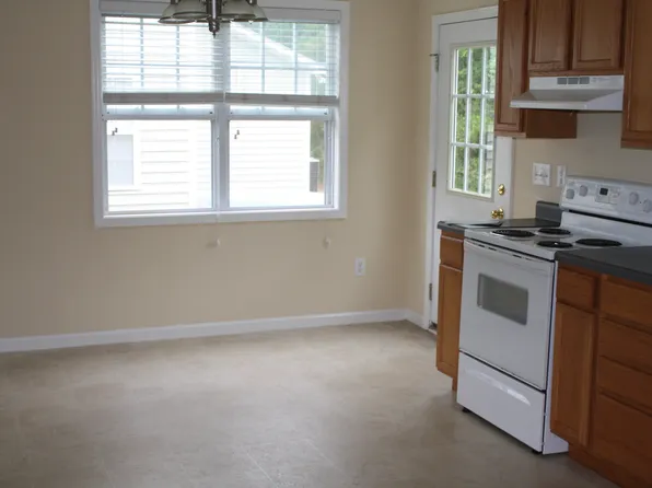 134 Lincoln Dr #A, Newport, NC 28570