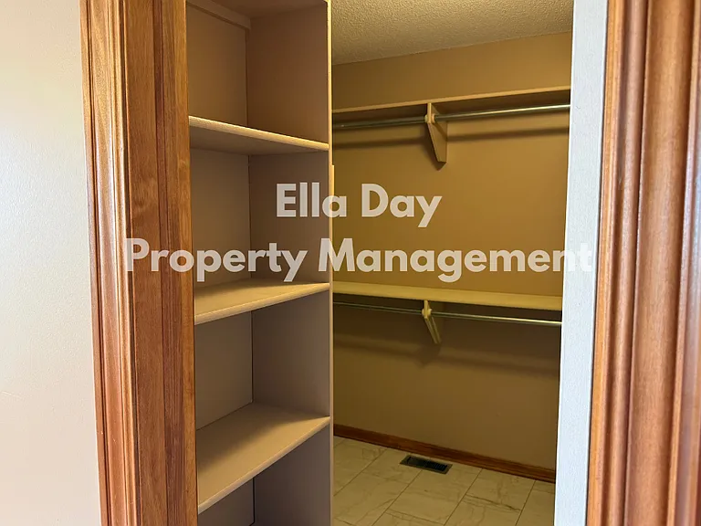 3025 N Triple Creek Dr — Photo 8