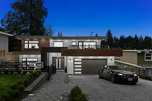929 Canyon Blvd Photo 1