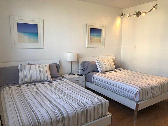 4th image of 19370 Collins Ave APT 1209