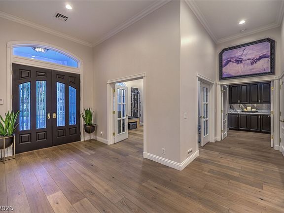 5th image of 2228 Chatsworth Ct
