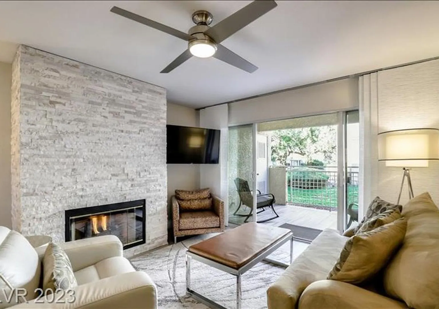 Furnished Optional 2 Bedroom Remodeled Condo On 1st Floor! — Photo 3