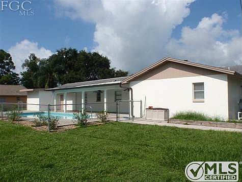 3rd image of 18617 Miami Blvd