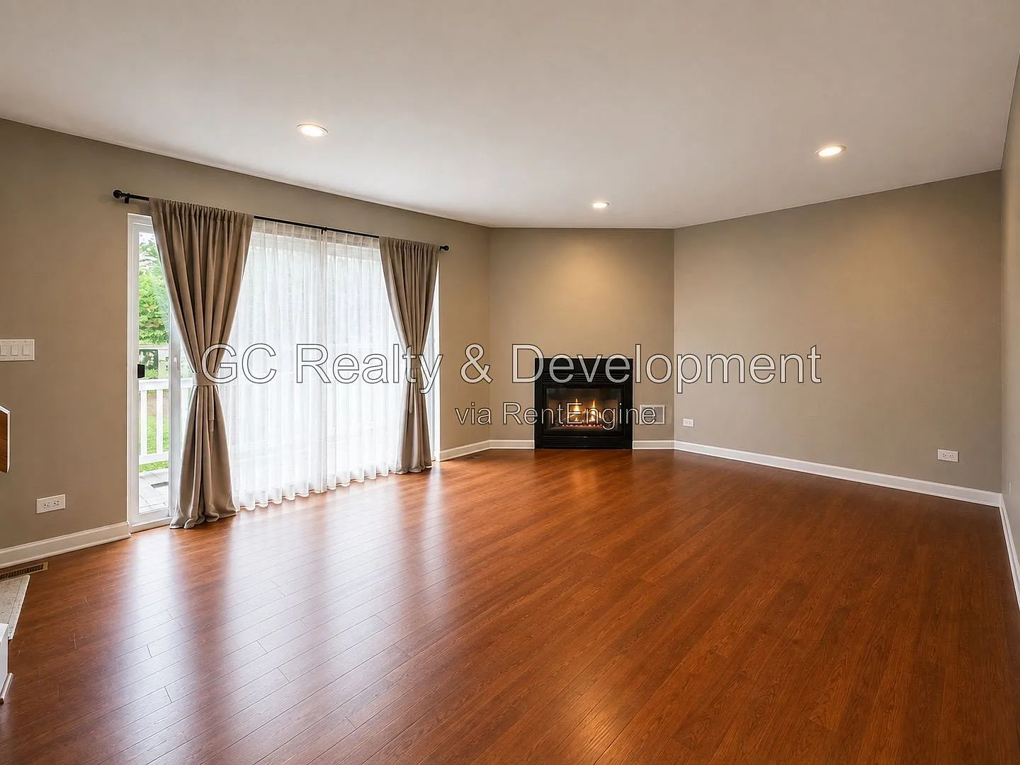 2 bed, 1.5 bath, 1000 sqft, $2,495 — Photo 4