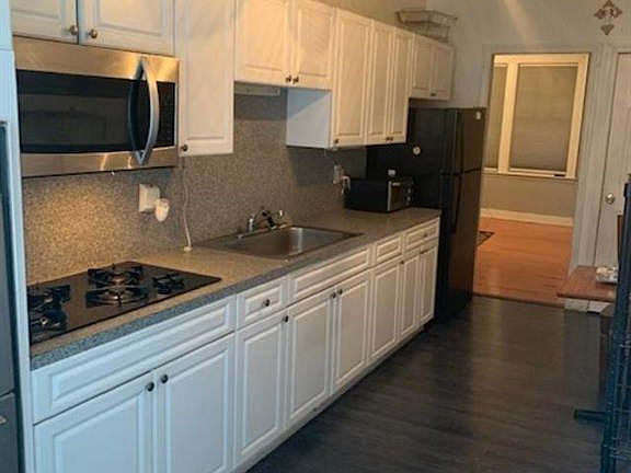 4th image of 1238 Manor Ave