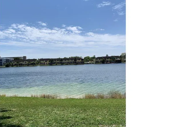 840 NE 199th St APT 106B, Miami, FL 33179