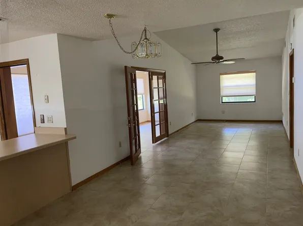 8 Farnum Ln #B, Palm Coast, FL 32137