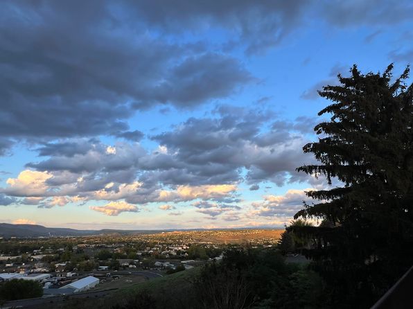 1770 Valleyview Dr, Clarkston, WA 99403