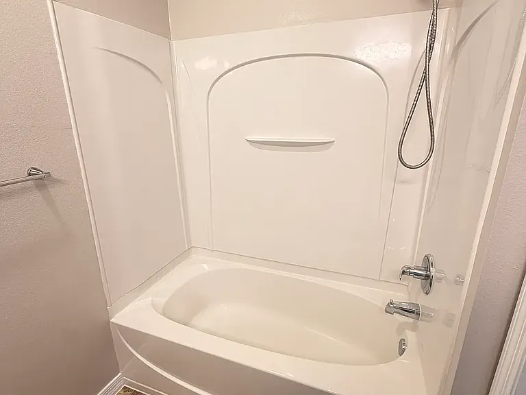 1429 Villa Capri Cir #201 — Photo 12