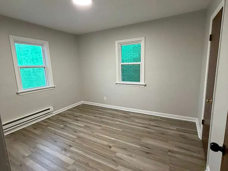4106 Lee Rd #3 — Photo 4