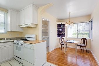 Kitchen 1 :: 4406 Pampas