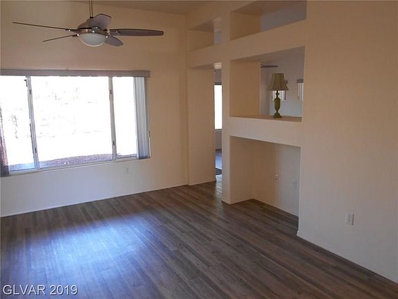 2nd image of 10313 Long Leaf Pl