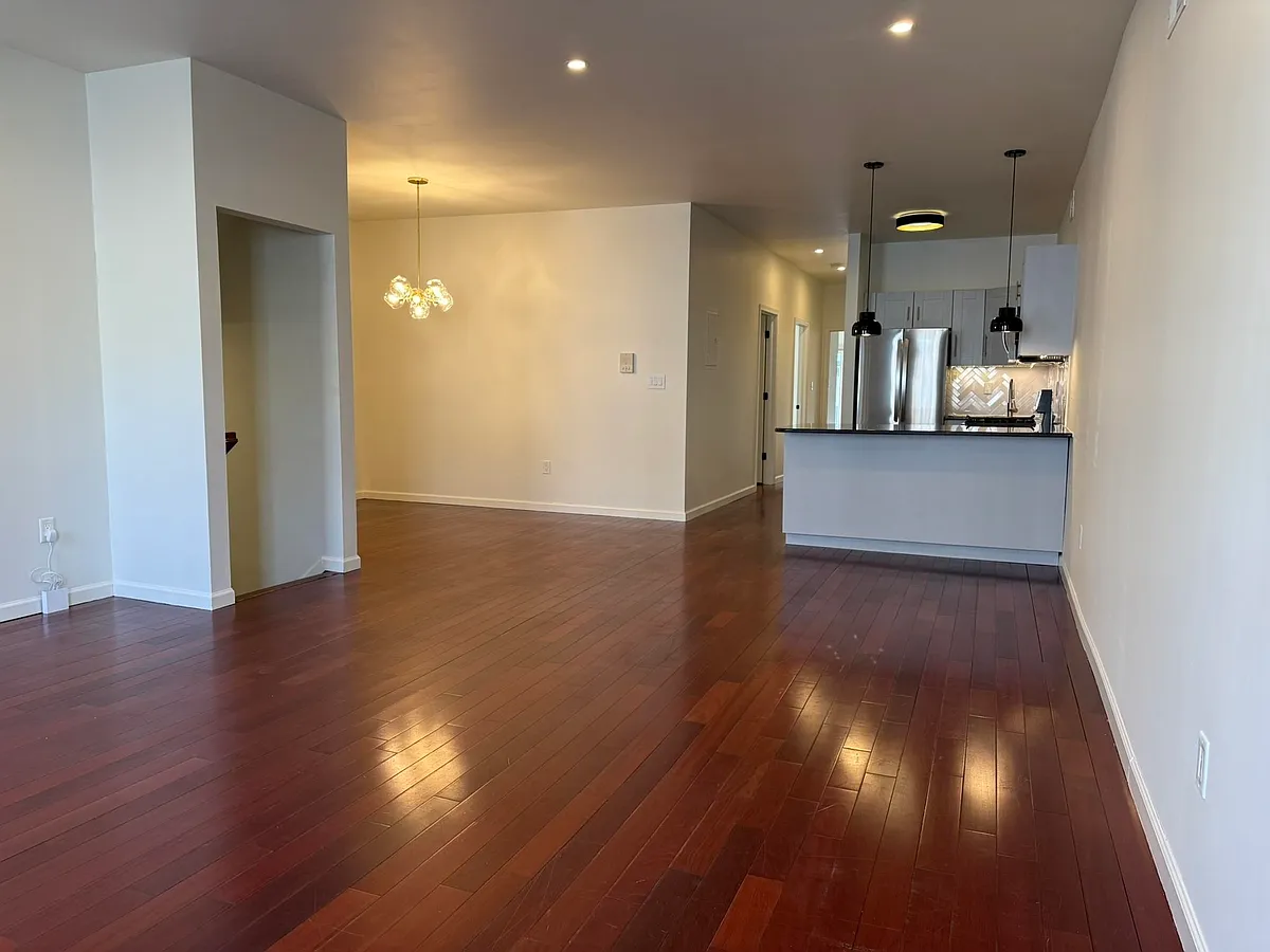 Building Photo - 49 Belmont Ave #1