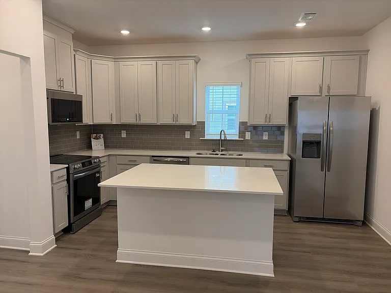 109 Prospect Ave — Photo 14