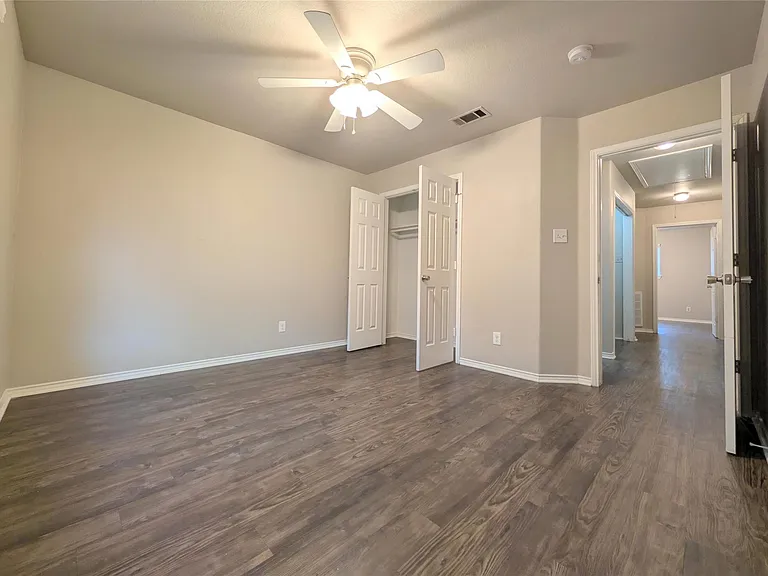 8816 Schick Rd #D — Photo 15