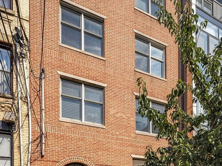 321 Monroe St #4 — Photo 13