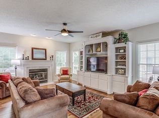 9013 Deerland Grove Dr, Raleigh, NC 27615