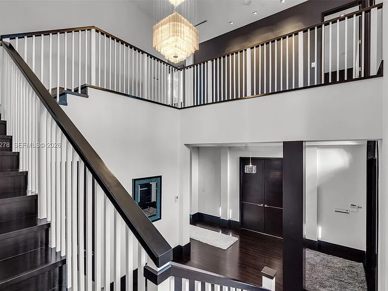 760 S Mashta Dr — Photo 7
