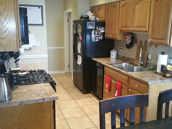 5th image of 325 Cherrywood Ct