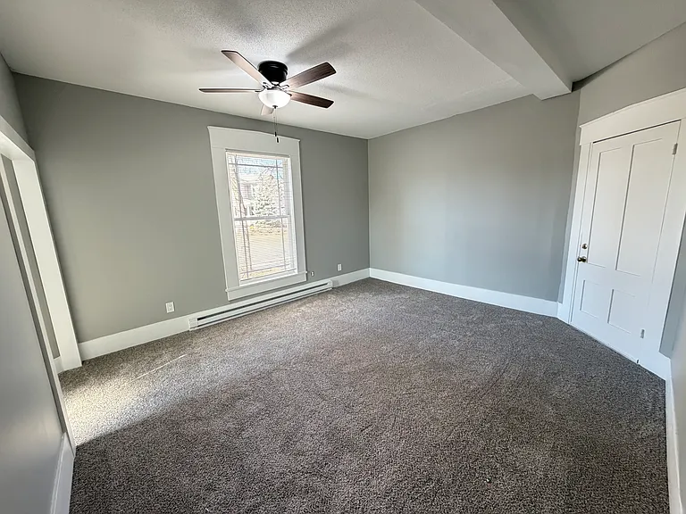 28 King St #2 — Photo 10