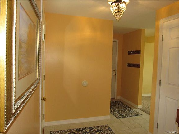 3rd image of 349 Shetland Dr