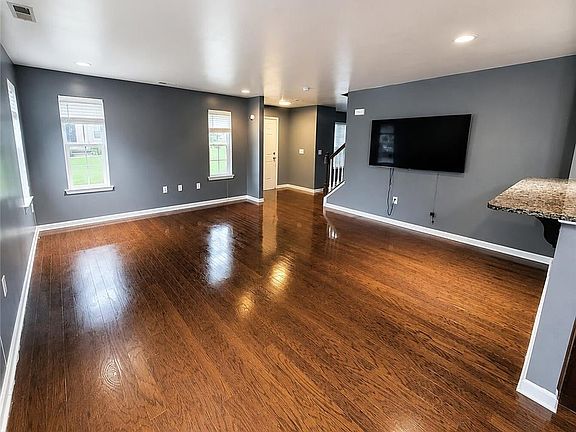 5th image of 5960 Valley Forge Dr